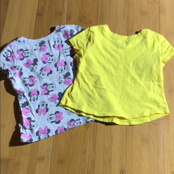lot of 2 Old Navy crew neck T minnie yellow 12-18M - Picture 4 of 4
